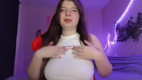 Snapshot of sweetviya chatting on 09.30.25 Viya online show from 09.30.25