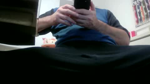 Snapshot of sweetwarrior32 chatting on 12.09.24 Ricky32 online show from 12.09.24