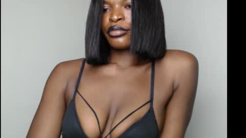 sweetxxboobsx online show from 11.08.25