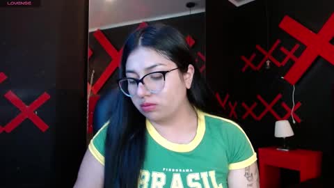 Ashley 3 online show from 01.18.25