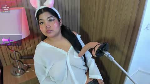 Snapshot of sweety_blowjob chatting on 02.18.26 LINA online show from 02.18.26