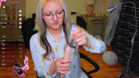 Hot Candy online show from 11.09.25