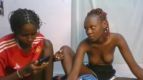 sweety_petite online show from 12.05.25