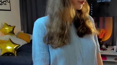 Bella . online show from 09.25.25