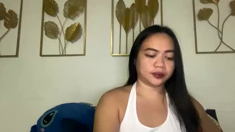 Snapshot of sweetyasian_ chatting on 10.17.25 stacey online show from 10.17.25