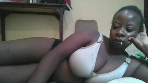 sweetyass25 online show from 04.17.26