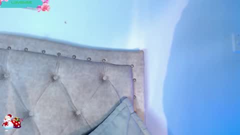 Snapshot of sweetyaya_ chatting on 11.13.25 yaya online show from 11.13.25