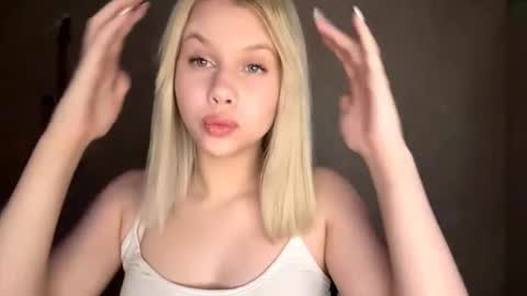 Kate online show from 12.20.25