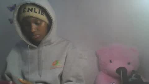 Snapshot of sweetypussy01 chatting on 10.30.25 sweetypussy01 online show from 10.30.25