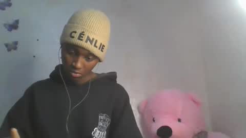 Snapshot of sweetypussy01 chatting on 11.04.25 sweetypussy01 online show from 11.04.25