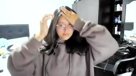 Snapshot of sweetyypeach chatting on 12.04.24 sweetyypeach online show from 12.04.24