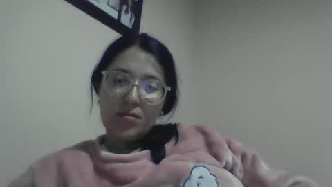 Snapshot of sweetyypeach chatting on 12.29.24 sweetyypeach online show from 12.29.24