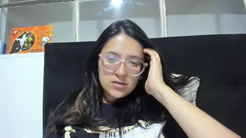 Snapshot of sweetyypeach chatting on 01.13.25 sweetyypeach online show from 01.13.25