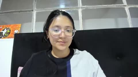 Snapshot of sweetyypeach chatting on 01.17.25 sweetyypeach online show from 01.17.25