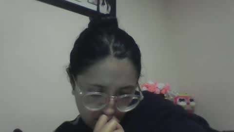 Snapshot of sweetyypeach chatting on 01.22.25 sweetyypeach online show from 01.22.25