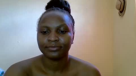 Snapshot of sweetzeal chatting on 05.19.26 sweetzeal online show from 05.19.26