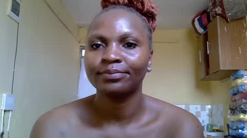 Snapshot of sweetzeal chatting on 06.12.26 sweetzeal online show from 06.12.26