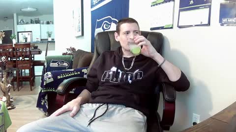 Snapshot of swelteringk chatting on 01.29.25 Kile online show from 01.29.25
