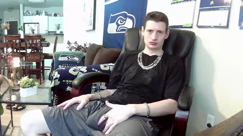 Snapshot of swelteringk chatting on 03.04.25 Kile online show from 03.04.25