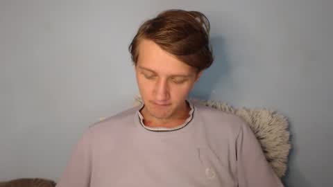 Snapshot of swetieecharmm chatting on 02.26.26 Cat online show from 02.26.26