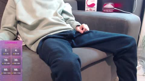 SwetLittleBoy4u online show from 02.06.25