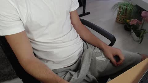 SwetLittleBoy4u online show from 09.23.25