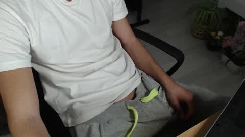 SwetLittleBoy4u online show from 09.25.25