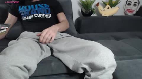 SwetLittleBoy4u online show from 02.13.26