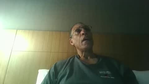 swimmerbod2495 online show from 04.02.26