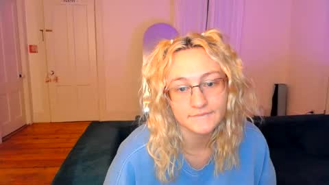 Snapshot of switchykitty chatting on 06.22.26 ashley blayde online show from 06.22.26