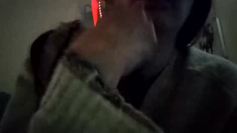 Snapshot of swollenclitneedsdad chatting on 09.23.25 swollenclitneedsdad online show from 09.23.25