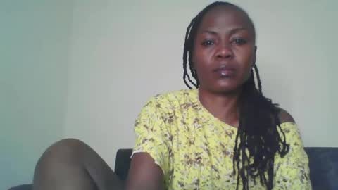 Snapshot of swtebony1 chatting on 05.07.26 ALICIA online show from 05.07.26