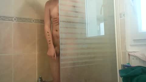 Snapshot of syhtam chatting on 12.29.24 syhtam online show from 12.29.24