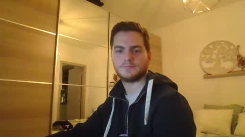 Snapshot of syl092 chatting on 12.16.24 syl092 online show from 12.16.24