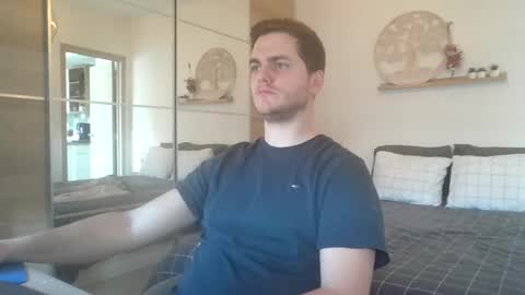 Snapshot of syl092 chatting on 02.03.25 syl092 online show from 02.03.25