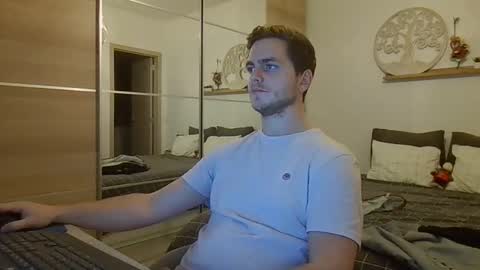 syl092 online show from 11.05.25