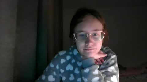 Snapshot of sylviagreen_ chatting on 01.12.26 Sylvia online show from 01.12.26