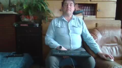 Snapshot of sympa_trique chatting on 02.12.25 sympa_trique online show from 02.12.25