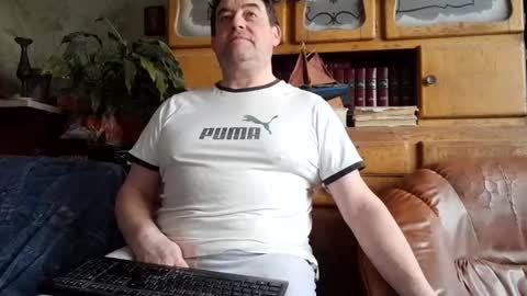 Snapshot of sympa_trique chatting on 02.16.25 sympa_trique online show from 02.16.25