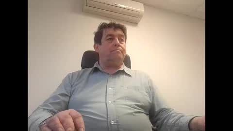 Snapshot of sympa_trique chatting on 02.18.25 sympa_trique online show from 02.18.25