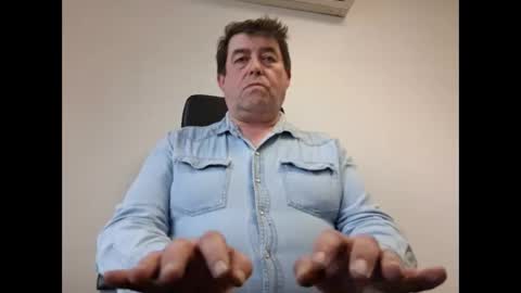 Snapshot of sympa_trique chatting on 09.26.25 sympa_trique online show from 09.26.25