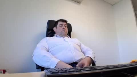 Snapshot of sympa_trique chatting on 04.23.26 sympa_trique online show from 04.23.26