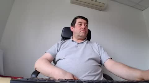 Snapshot of sympa_trique chatting on 05.31.26 sympa_trique online show from 05.31.26