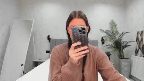 Mila online show from 02.16.26