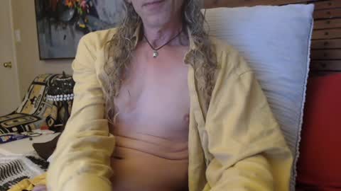 Snapshot of sysyphusss chatting on 12.28.24 sysyphusss online show from 12.28.24