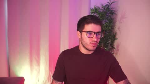 Snapshot of t0ny_wylie chatting on 02.22.26 t0ny_wylie online show from 02.22.26