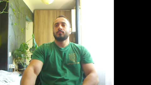 Snapshot of t_huracane chatting on 05.14.26 Huracane online show from 05.14.26