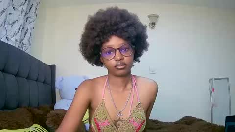 Snapshot of t_okyo chatting on 12.06.24 TOKYO online show from 12.06.24