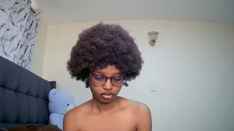 Snapshot of t_okyo chatting on 12.17.24 TOKYO online show from 12.17.24