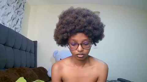 Snapshot of t_okyo chatting on 12.24.24 TOKYO online show from 12.24.24